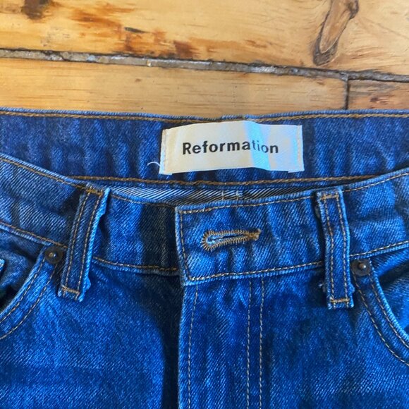 Reformation Women's Blue and Navy Jeans - Picture 2 of 4